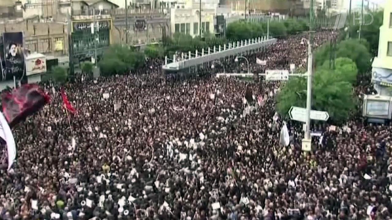 Президента Ирана Эбрахима Раиси похоронили в его родном городе Мешхеде