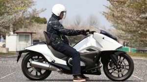 Honda NM4 01 Road Test WEB Mr  Bike