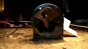 Клапан дополнительной подачи воздуха (полный цикл работы изнутри)