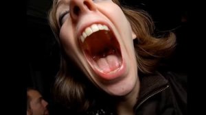 Что будет если уколоть себя слюной ?