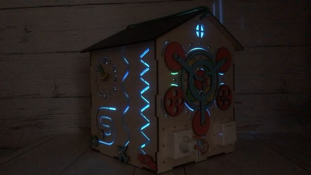 Обзор на Бизиборд Домик с подсветкой размером 35х40! Крутые решения с подсветкой ) смотреть онлайн