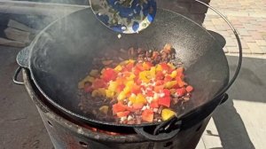 Мампар в казане на костре. Вкусный суп с клецками и говядиной. Восточная кухня.