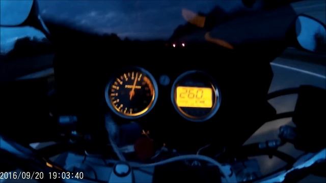 Suzuki GSF 1250 Top Speed V-Max смотреть онлайн