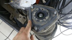 Toyota Corolla 150. Щелчки в передней подвески в мороз.