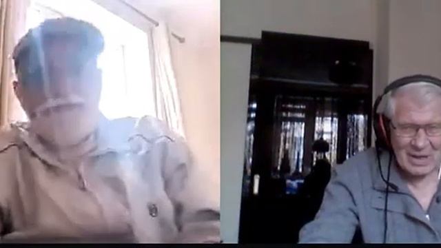 Спать на одной подушке - еще не означает видеть одни и те же сны... (Китайск. мудр.) смотреть онлайн