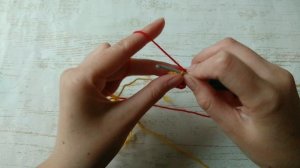 Урок вязания крючком: квадрат с цветочным мотивом в середине
