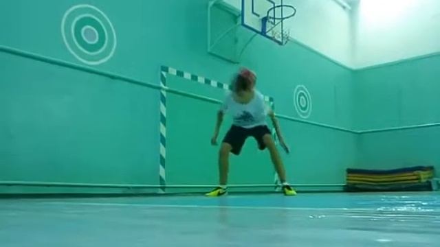 Футбольный фристайл в Новокузнецке | МакееFF смотреть онлайн