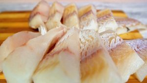 Рыбка на овощной подушке, рецепт реально просто пушка  #рыба #юлала #рецепт