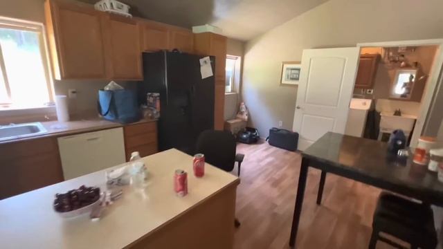 ? ВЛЕЗЛИ в чужой ДОМ в ГЛУШИ ? в гостях у БРАТА ТОНИ таскаю КАРТОШКУ 28.06.2022 смотреть онлайн