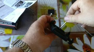 Надёжное крепление смартфона на руль велосипеда.