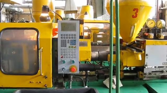 Работа модернизированного термопластавтомата ДЕ3330Ф1 смотреть онлайн