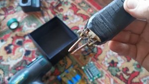 Переделка шуруповёрта, 16 вольт. Убераю Nic-km аккумуляторы, ставлю Litiion. 18650.