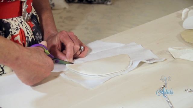 Arts & Crafts Tutorial: Jewel Encrusted Disc смотреть онлайн