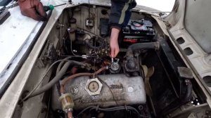 Краткий обзор двух москвичей один с реновским двигателем