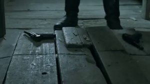 В белом плену Снежная тюрьма Into the White