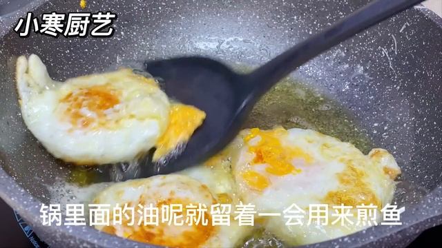 鯽魚湯這做法火了，教你一招，保證吃不到一根魚刺，湯汁濃白如牛奶，【民寒食藝】，#鯽魚湯 ，#鯽魚湯怎麼熬又白又香又好喝 ，#鯽魚湯的做法 ，Crucian Carp Soup Recipe