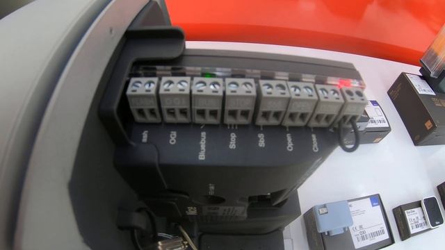 Nice Robus 600 Kutu İçeriği İnceleme смотреть онлайн