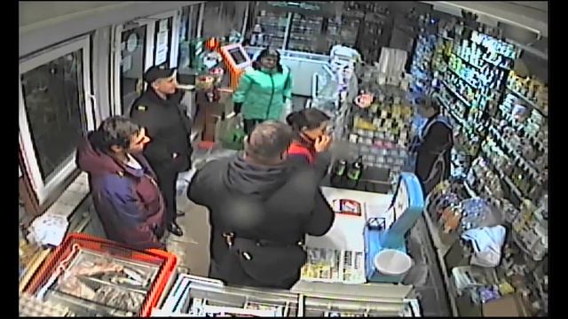 Хулиганство в магазине. смотреть онлайн