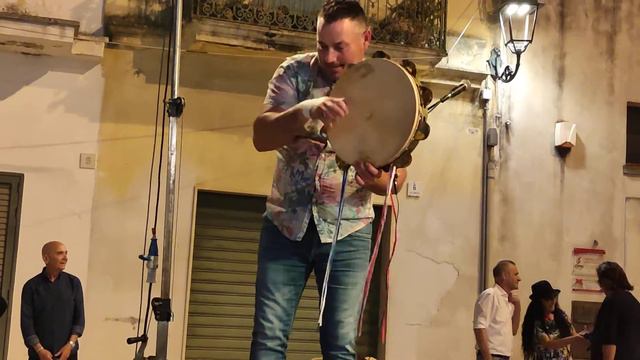 Carlo canaglia de pascali e il suo tamburello spettacolare смотреть онлайн