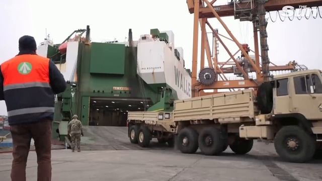 800 единиц техники США прибыло в Польшу.mp4 смотреть онлайн