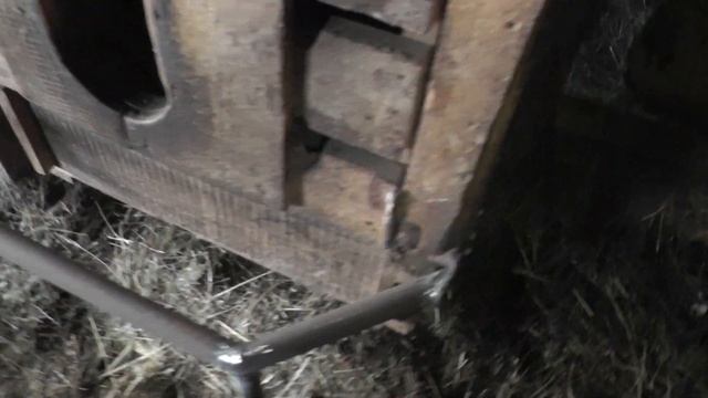 Теперь козы не топчут сено у кормушки . смотреть онлайн