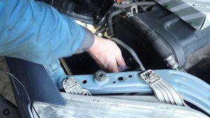Как поменять воздушный фильтр Шевроле Авео