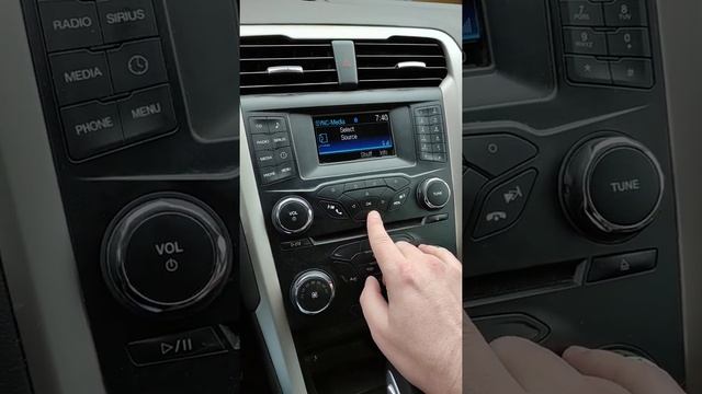 Как проигрывать музыку через Bluetooth на Sync 1 Ford Fusion USA