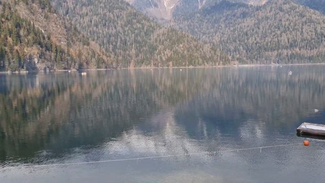 Абхазия, Озеро Рица, Январь 4k 60p смотреть онлайн