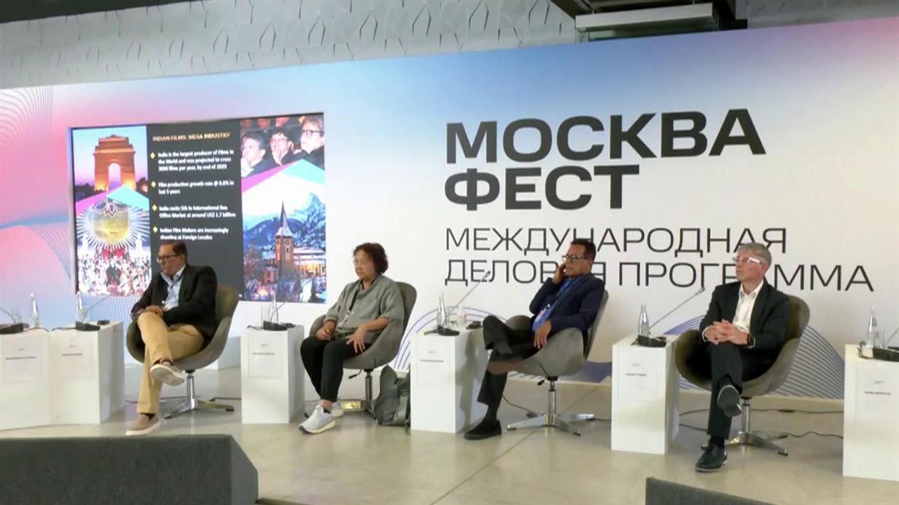 В Москве продолжает работу "Российская креативная неделя"