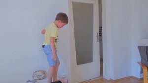 Челлендж Не разбуди сестру! // Твиксики