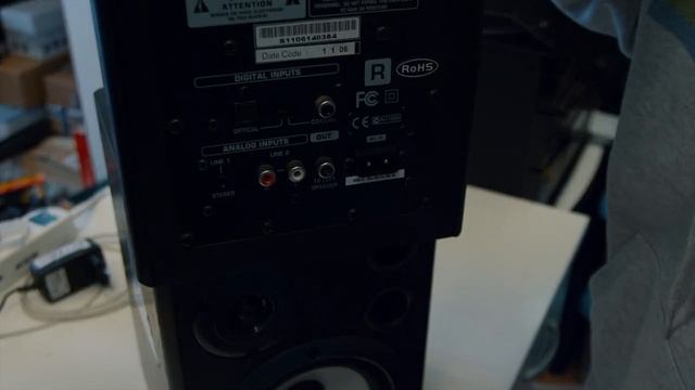 Unboxing monitor da studio Behringer MS40 смотреть онлайн