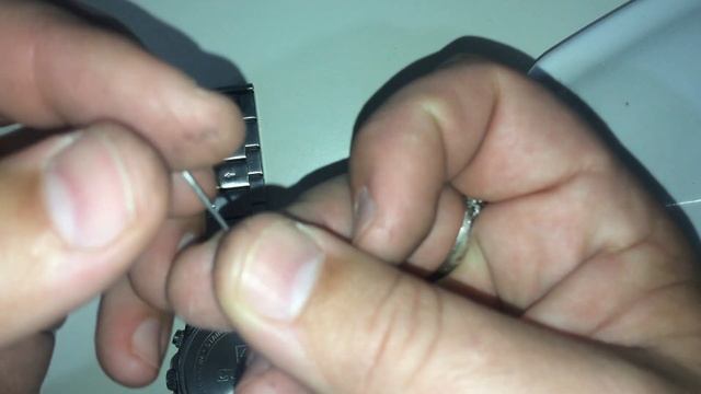 Как укоротить браслет , регулировка ремешка часов. смотреть онлайн