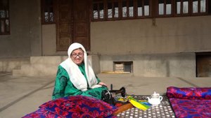 Лахзахои Ногувор Ёди ҷавони