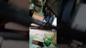 снимаем задние рессоры, микрогрузовик тойота дюна.