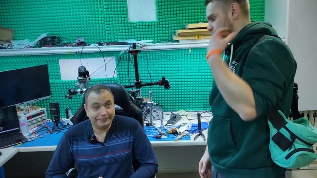 Экскурсия по АСЦ Ноутбук1 сервис. 300 квадратов на 25 человек! ?