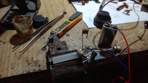 Самодельный ФМ радиоприемник на 1 транзисторе