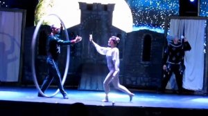 Колесо Сира  Cyr wheel - один из самых эффектных номеров в творчестве Цирка дю Солей.