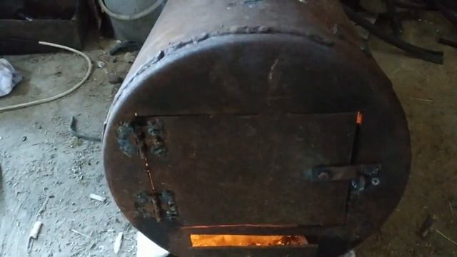 Дорабатываю печь буржуйку для гаража!!! смотреть онлайн