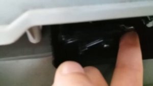 Toyota prius как открыть багажник 2 способа