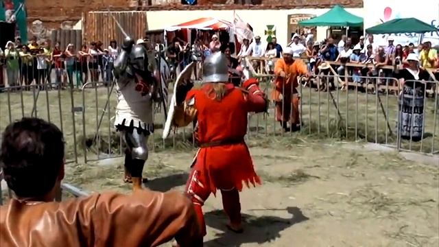 Уколов против Петрика! Сравнение техник фехтования смотреть онлайн