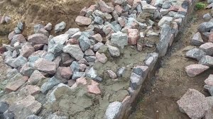 Цоколь из бута