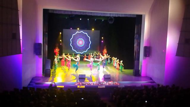 Выступления моей девочки. Должен это показать. смотреть онлайн