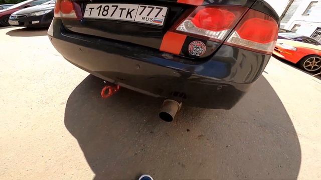 Поставил спортивный глушитель. Сравниваю звук с ним и без него