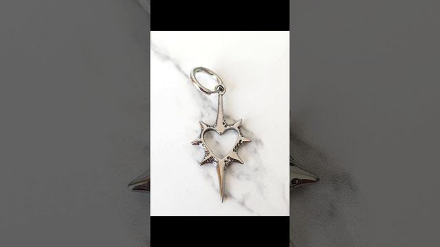 Серьги-конго "Сердце в шипах" от StarfallShop