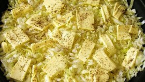 Капустный пирог на майонезе