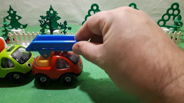 Видео для детей.Машинки купаются в пруду.#мультикидлядетей#minimumix