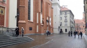 Прогулки по узким улочкам Старого Города, Варшава