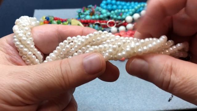 Колье из янтаря и кокосовых дисков. Переделка украшений для Раисы. Часть 1.