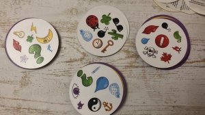 Настольная игра Доббль (Dobble или Spot It!). Идеи подарка на Новый год