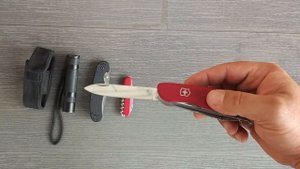 Мои EDC ножи. Victorinox work champ.Ontario Rat.